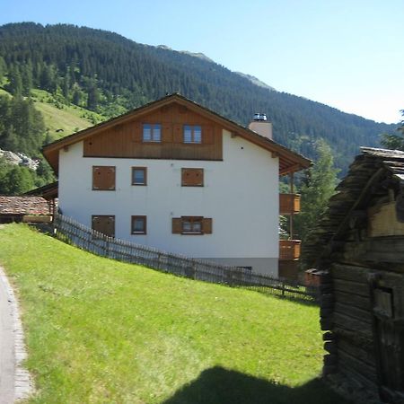Dachwohnung Unterem Hoereli Vals Kültér fotó